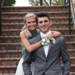 Meet your Posher, Carson